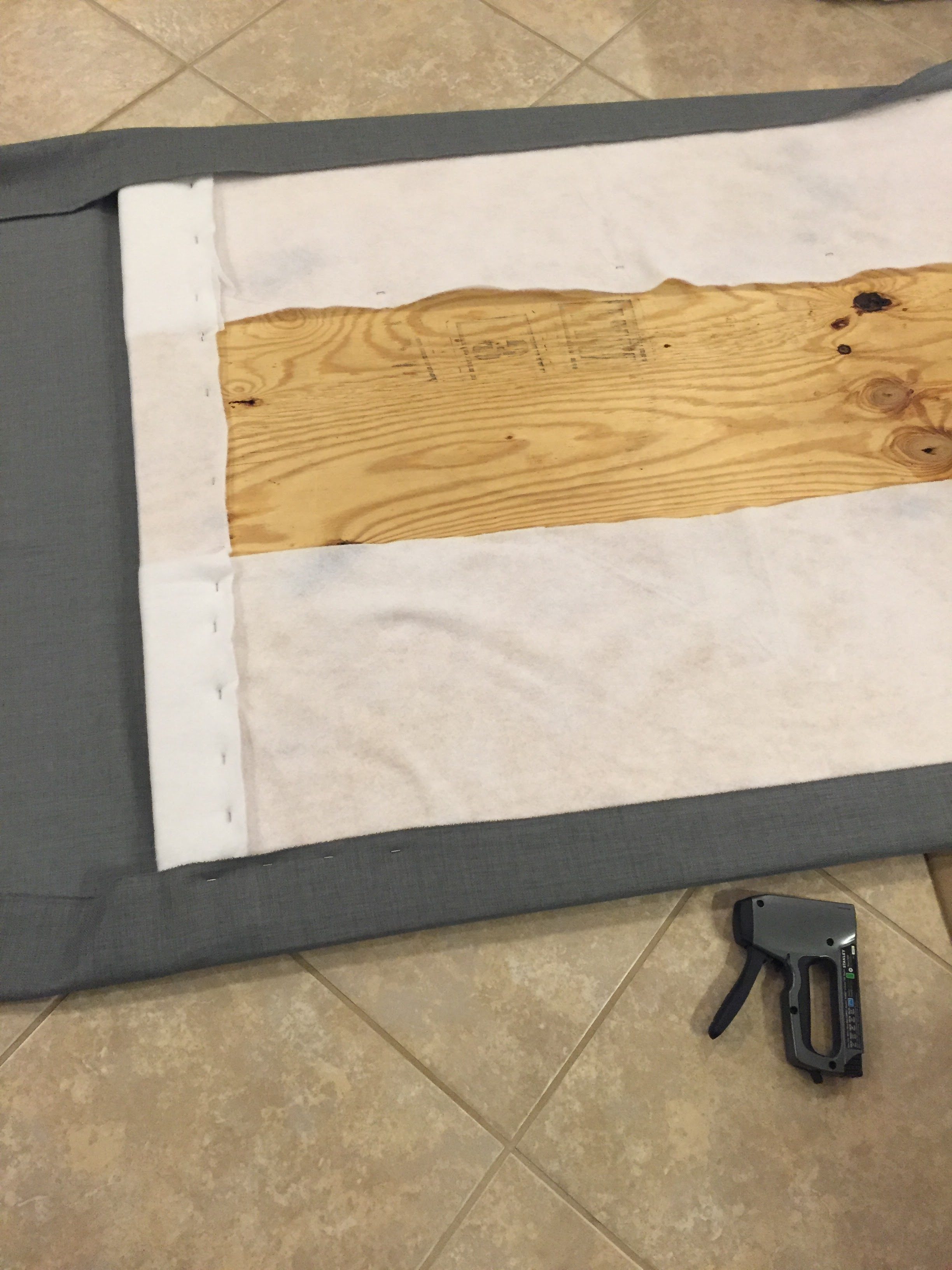 How To Make A DIY Nailhead Headboard | Twinstant Gratification